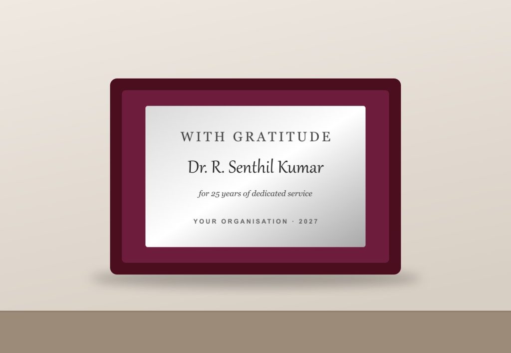 Souvenirs Engraved metal plaque in a velvet presentation box